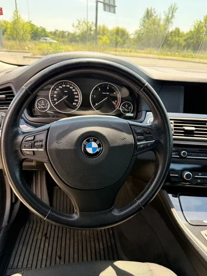 BMW Seria 5 F10/F11/F07 — imagine 10