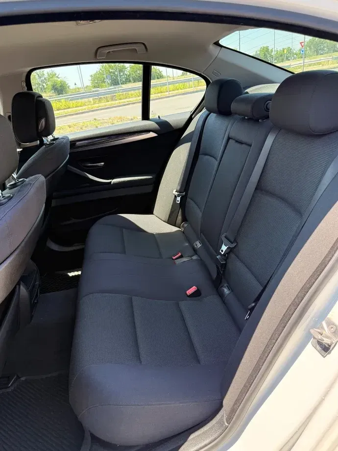 BMW Seria 5 F10/F11/F07 — imagine 9