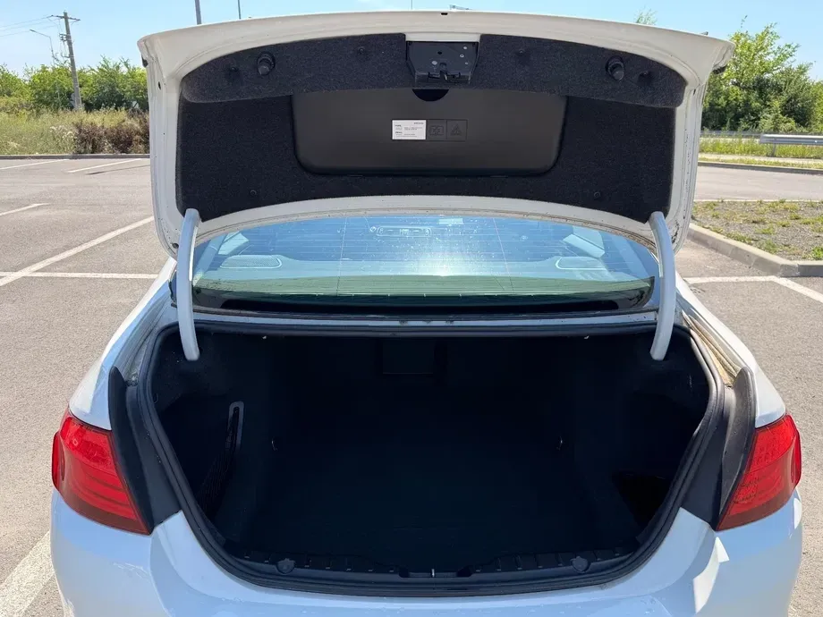 BMW Seria 5 F10/F11/F07 — imagine 7
