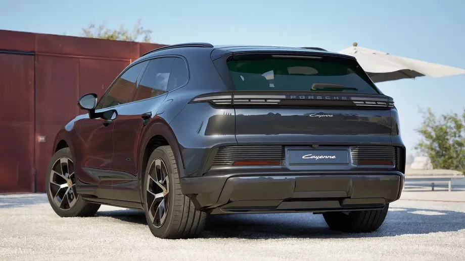 Porsche Cayenne 113 kWh — imagine 2