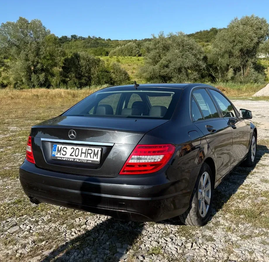 Mercedes-Benz C W204 — imagine 2