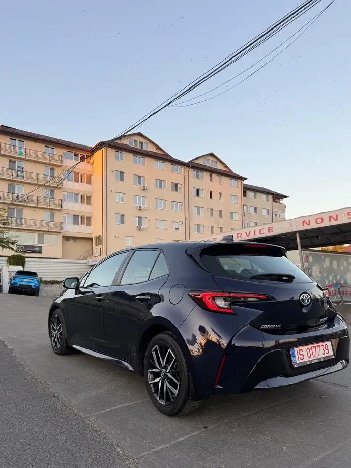 Toyota Corolla XII 1.8 HSD Business — imagine 7