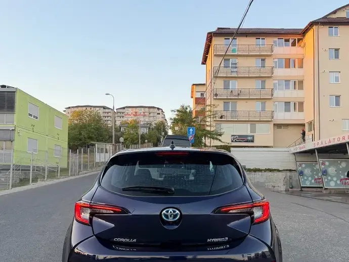 Toyota Corolla XII 1.8 HSD Business