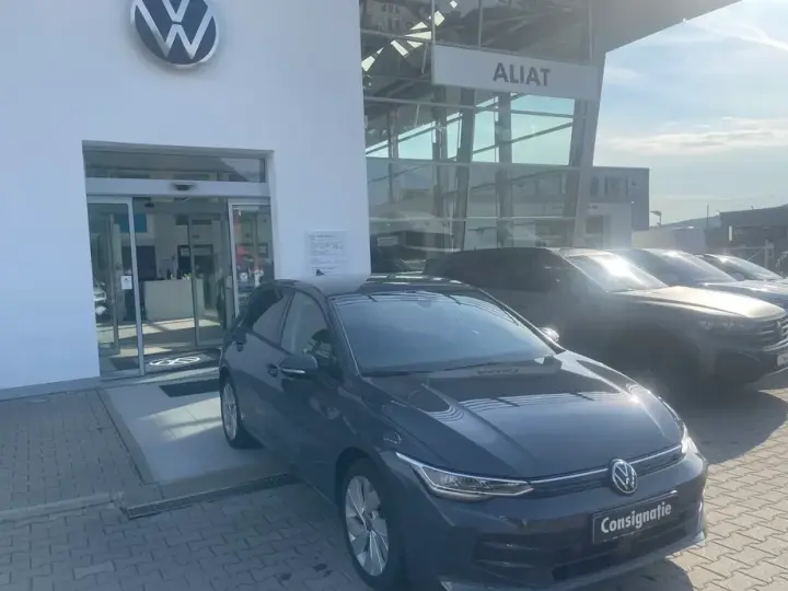 Volkswagen Golf VIII