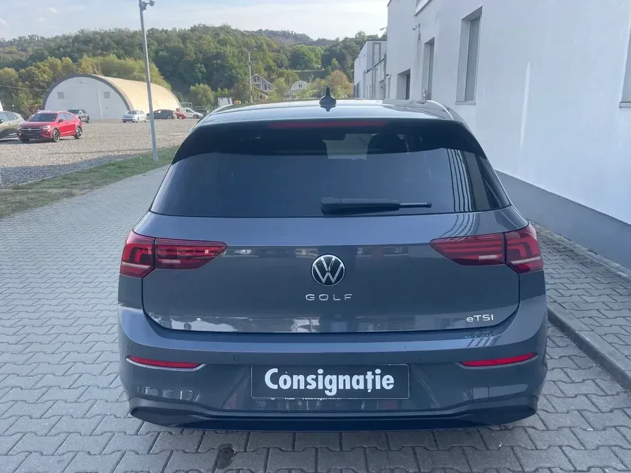Volkswagen Golf VIII — imagine 9