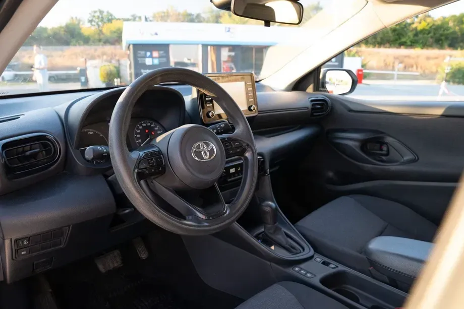 Toyota Yaris 1.5 VVT-i HSD Eco — imagine 9