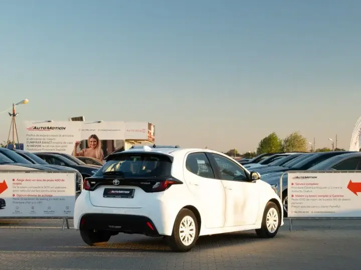 Toyota Yaris 1.5 VVT-i HSD Eco