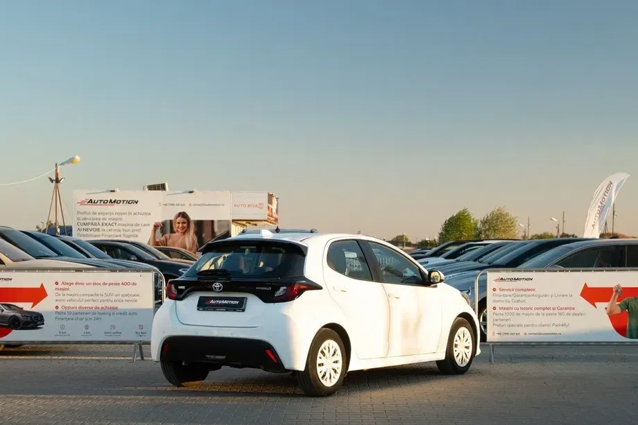 Toyota Yaris 1.5 VVT-i HSD Eco — imagine 6