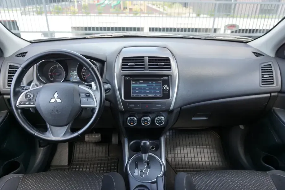 Mitsubishi ASX 2.2 DI-D 4WD Automatik Instyle — imagine 3