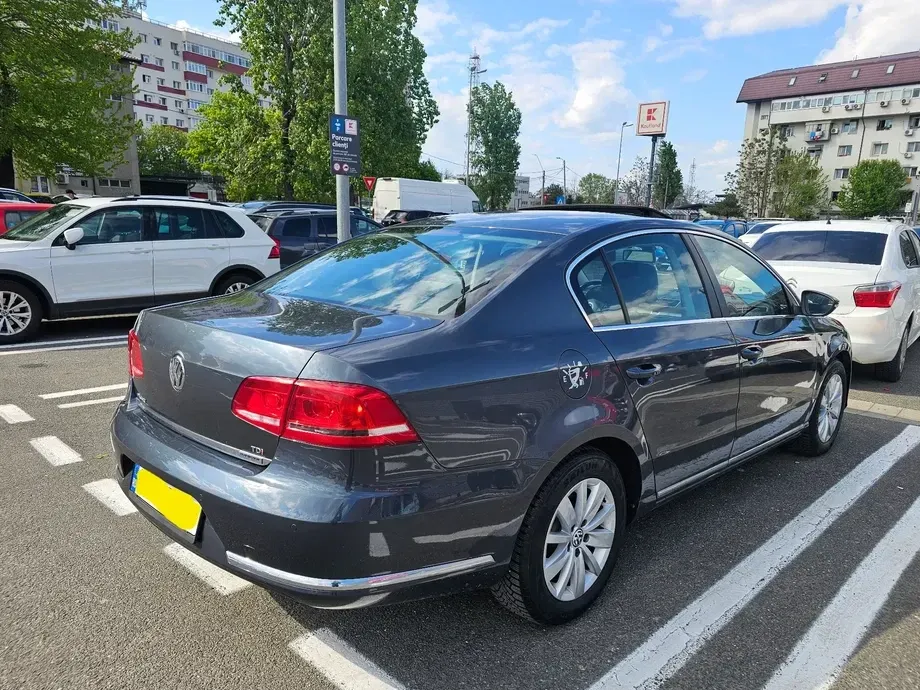 Volkswagen Passat B7 1.6 TDI BlueMotion Technology Business Edition — imagine 5