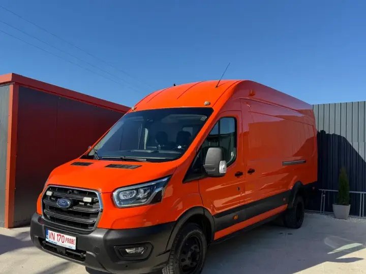 Ford Transit L4 Furgon DCIV RWD Trend