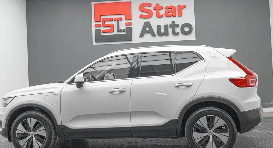 Volvo XC 40 Recharge T4 Twin Engine AT7 Inscription Expression — imagine 10