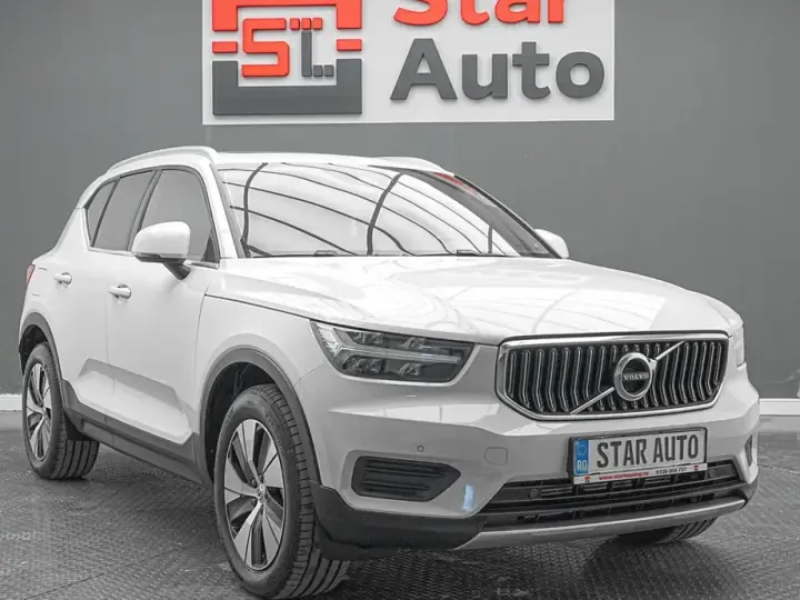 Volvo XC 40 Recharge T4 Twin Engine AT7 Inscription Expression