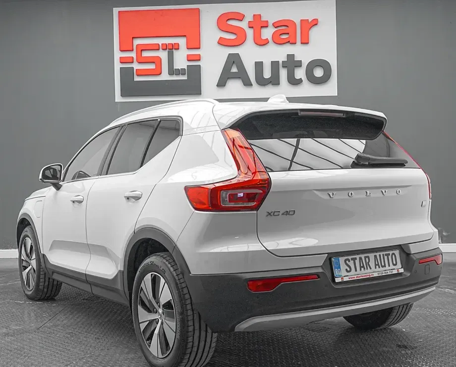 Volvo XC 40 Recharge T4 Twin Engine AT7 Inscription Expression — imagine 4
