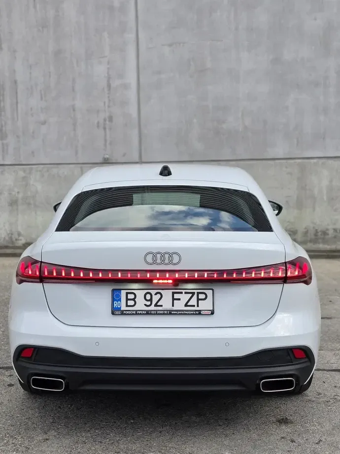 Audi A5 Limuzina 35 TFSI S tronic — imagine 5