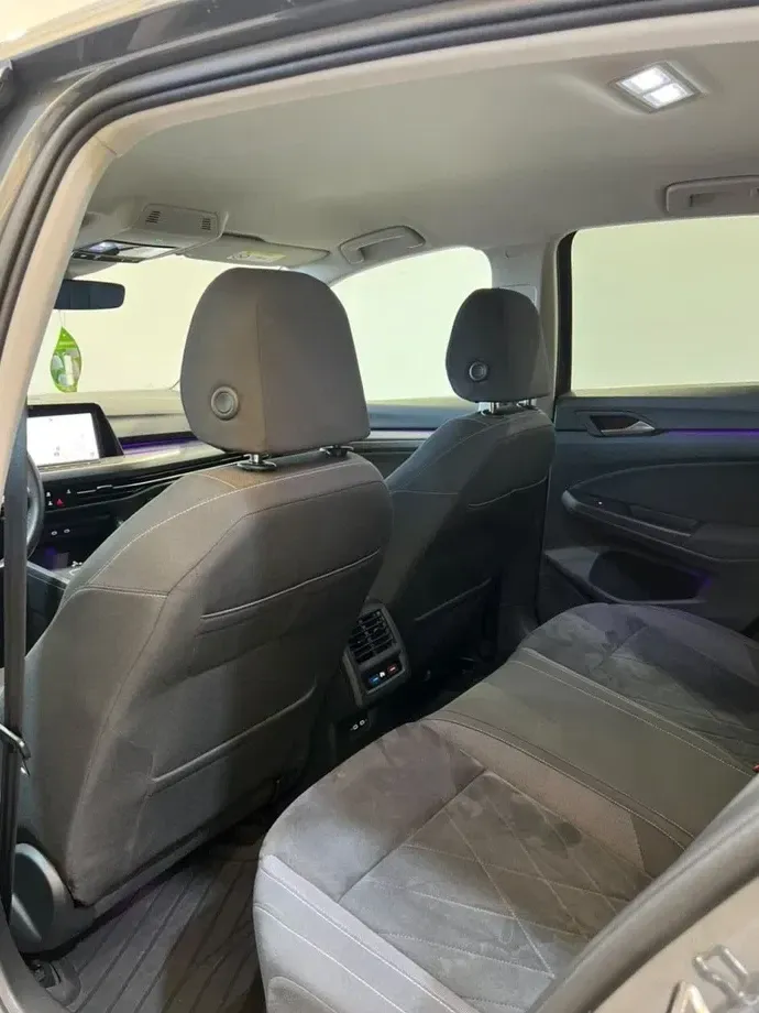 Volkswagen Golf — imagine 5
