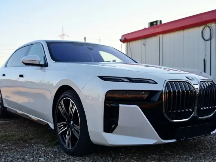 BMW Seria 7 G70 740d xDrive MHEV