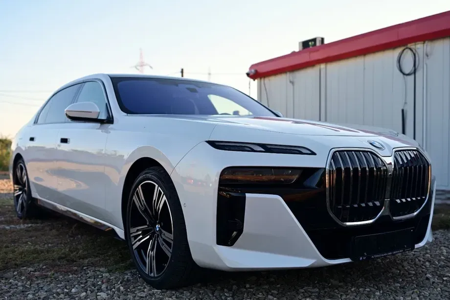 BMW Seria 7 G70 740d xDrive MHEV — imagine 3