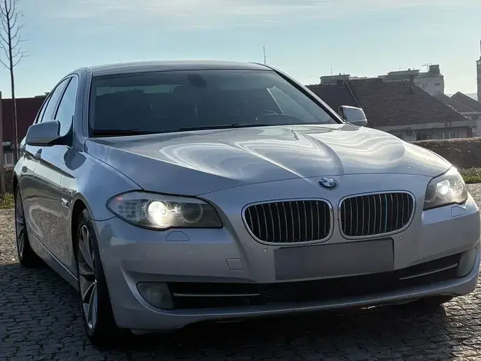 BMW Seria 5 F10/F11/F07 525d