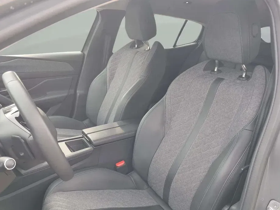 Peugeot 408 — imagine 7