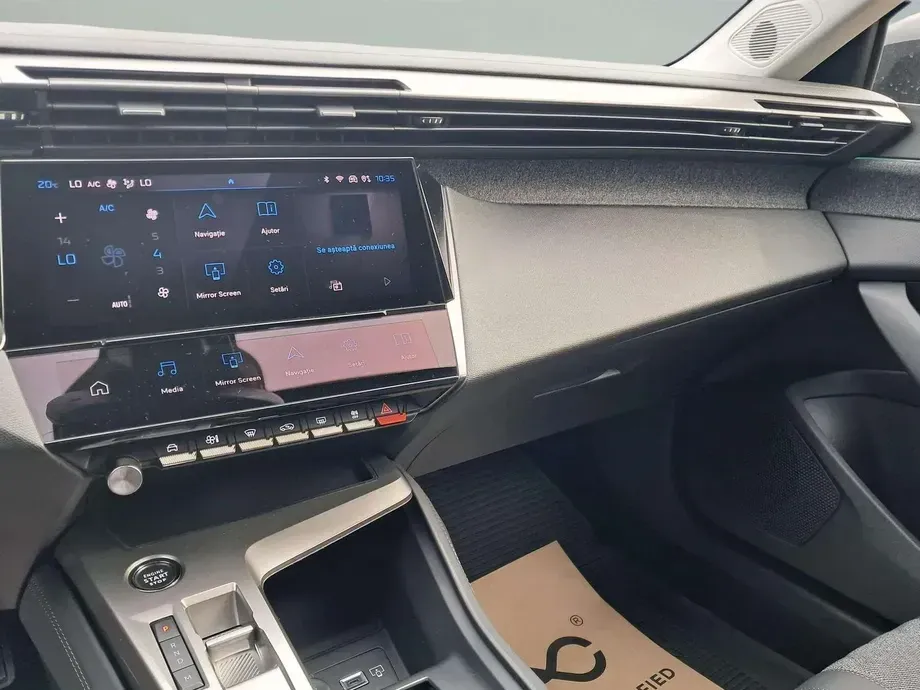 Peugeot 408 — imagine 8