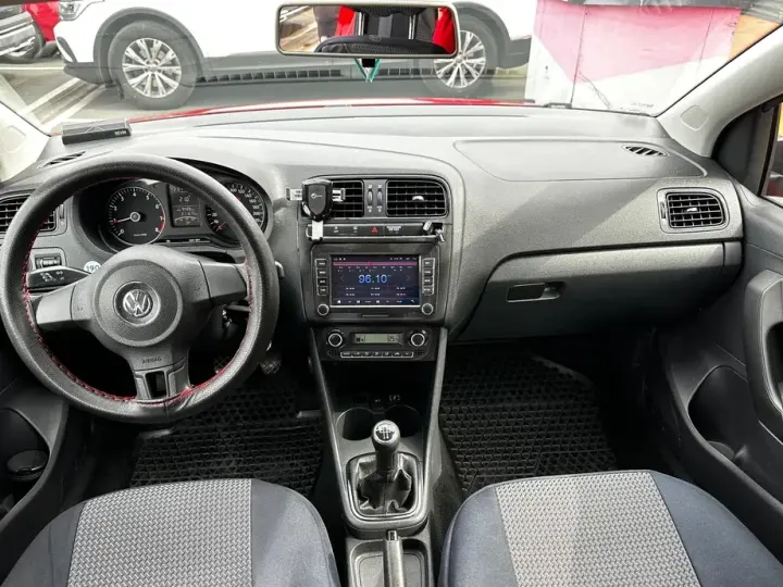 Volkswagen Polo V