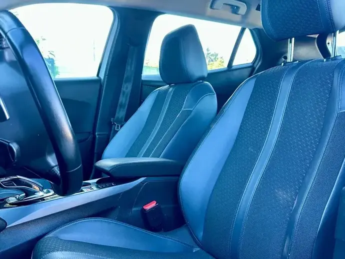 Peugeot 2008 II