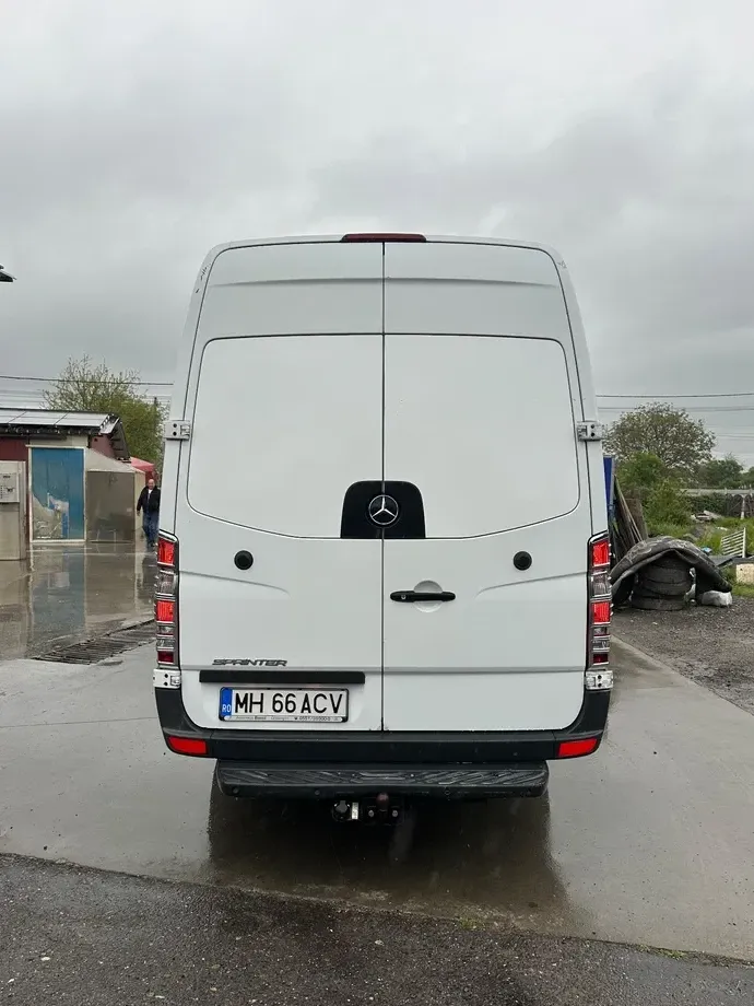 Mercedes-Benz Sprinter — imagine 5