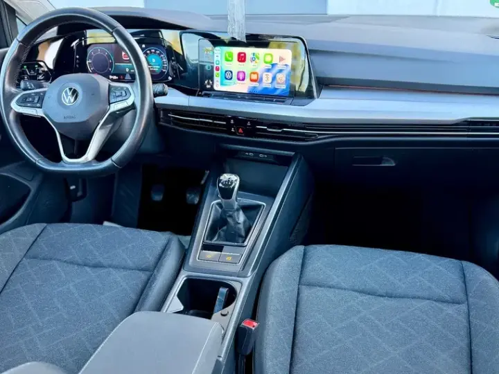 Volkswagen Golf VIII