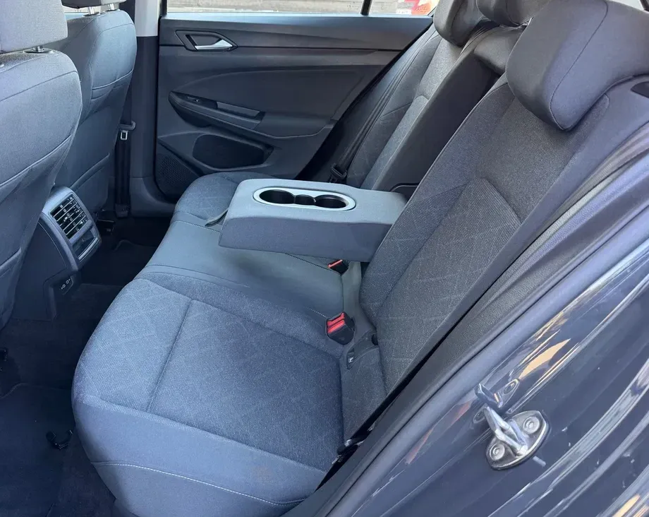 Volkswagen Golf VIII — imagine 7