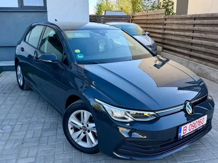 Volkswagen Golf VIII
