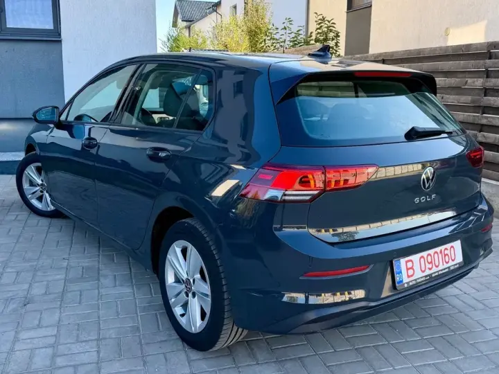Volkswagen Golf VIII