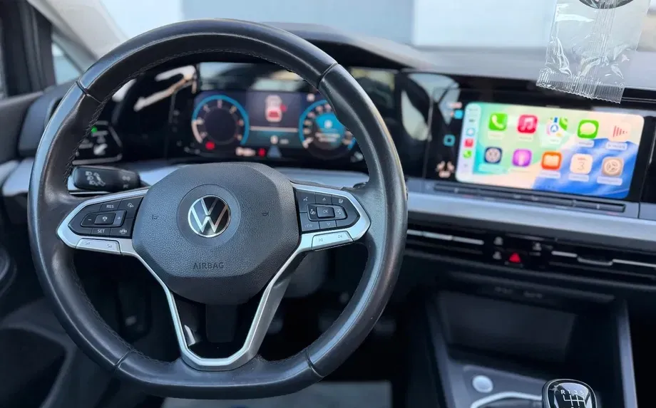 Volkswagen Golf VIII — imagine 8