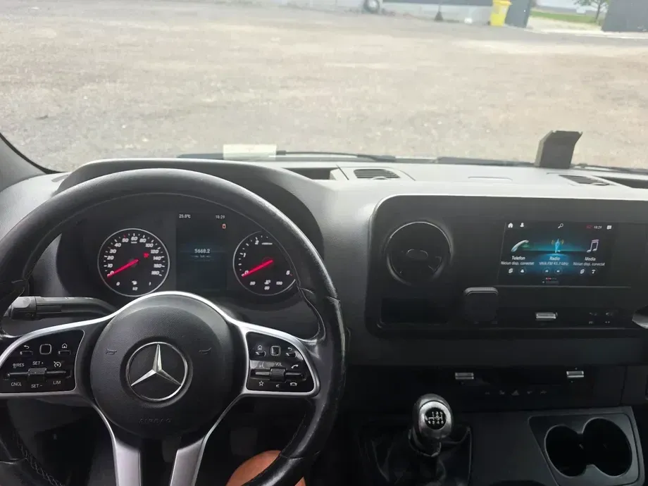 Mercedes-Benz Sprinter — imagine 3