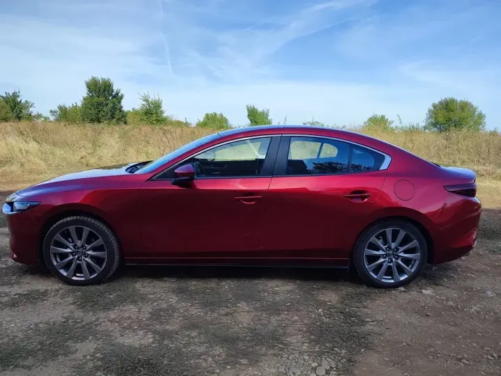 Mazda 3 IV