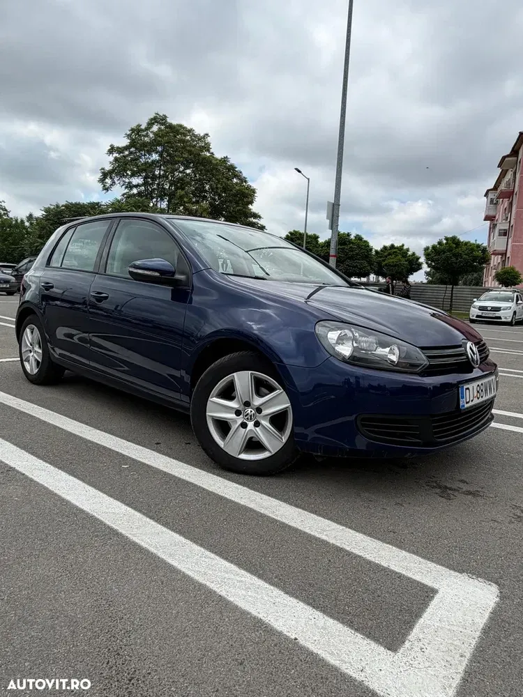 Volkswagen Golf — imagine 3