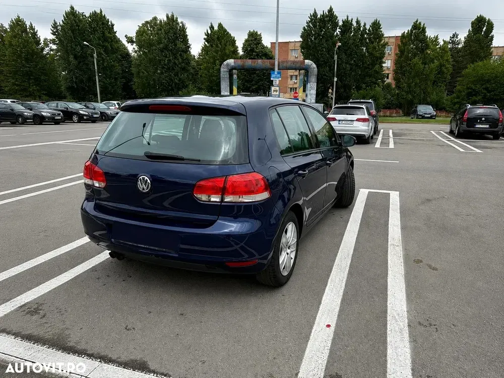 Volkswagen Golf — imagine 5