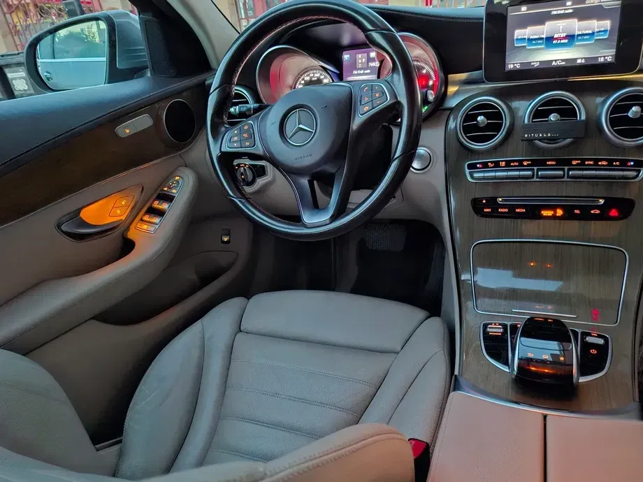 Mercedes-Benz C W205 — imagine 10