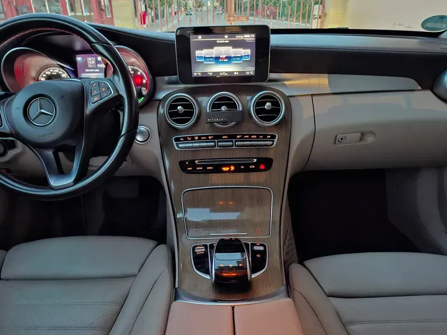 Mercedes-Benz C W205 — imagine 9