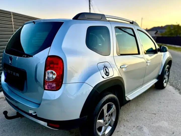 Dacia Duster I