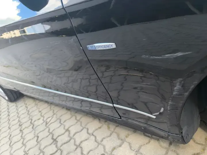 Mercedes-Benz E W212 250 CGI BlueEfficiency Automatik