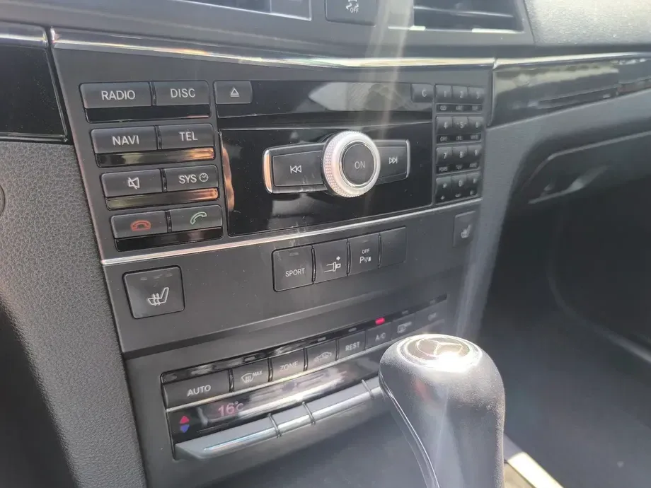 Mercedes-Benz E W212 250 CGI BlueEfficiency Automatik — imagine 10