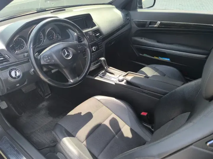 Mercedes-Benz E W212 250 CGI BlueEfficiency Automatik