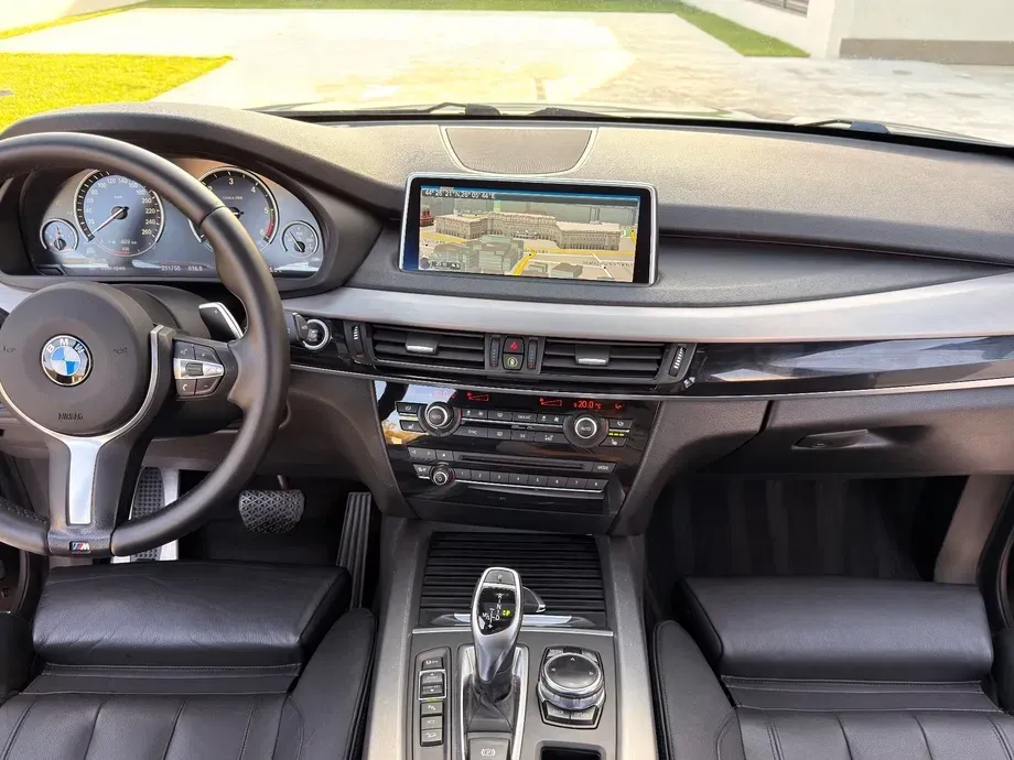 BMW X5 F15 xDrive30d Sport-Aut. — imagine 9