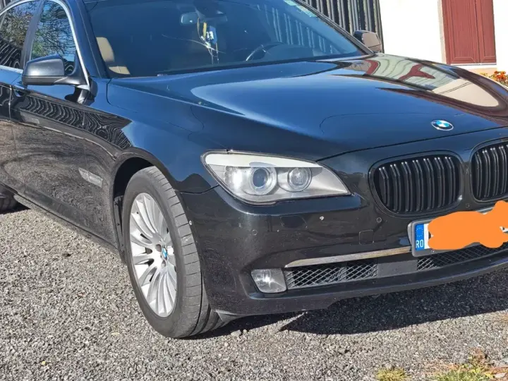 BMW Seria 7 F01/F02