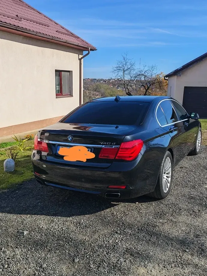 BMW Seria 7 F01/F02 — imagine 3