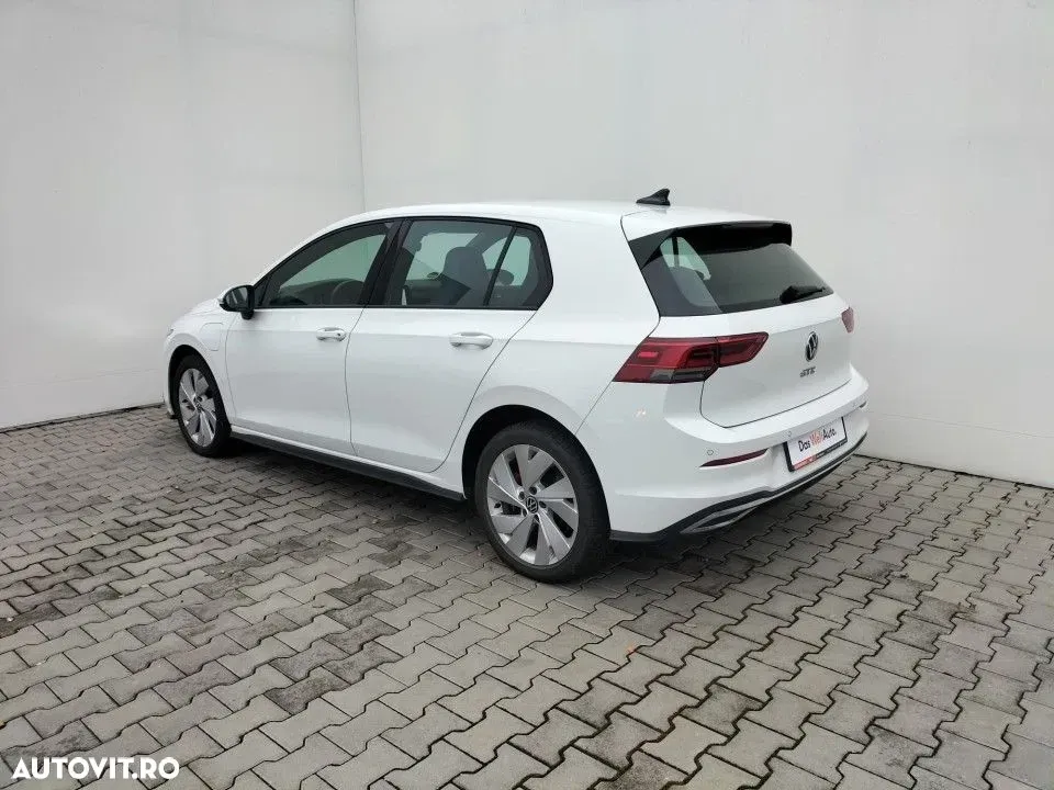 Volkswagen Golf — imagine 3