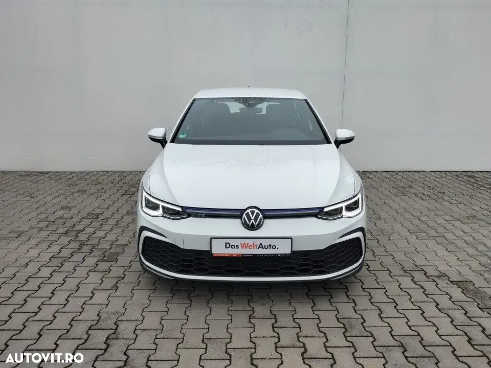 Volkswagen Golf — imagine 4