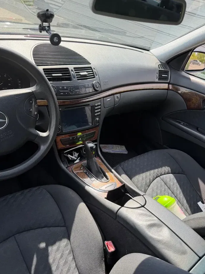 Mercedes-Benz E W211 — imagine 10