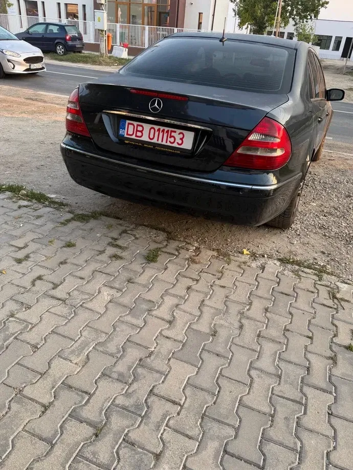 Mercedes-Benz E W211 — imagine 8